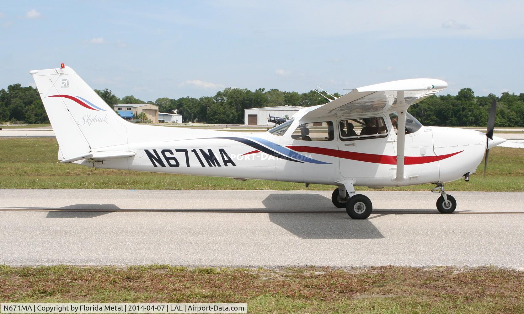 N671MA, 1999 Cessna 172R Skyhawk C/N 17280732, Cessna 172R