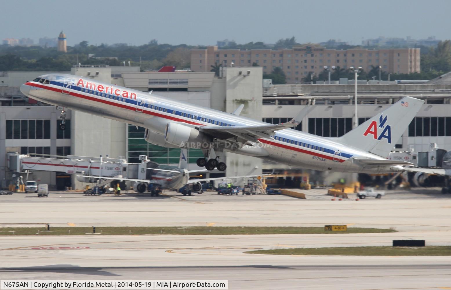 N675AN, 1998 Boeing 757-223 C/N 29425, American