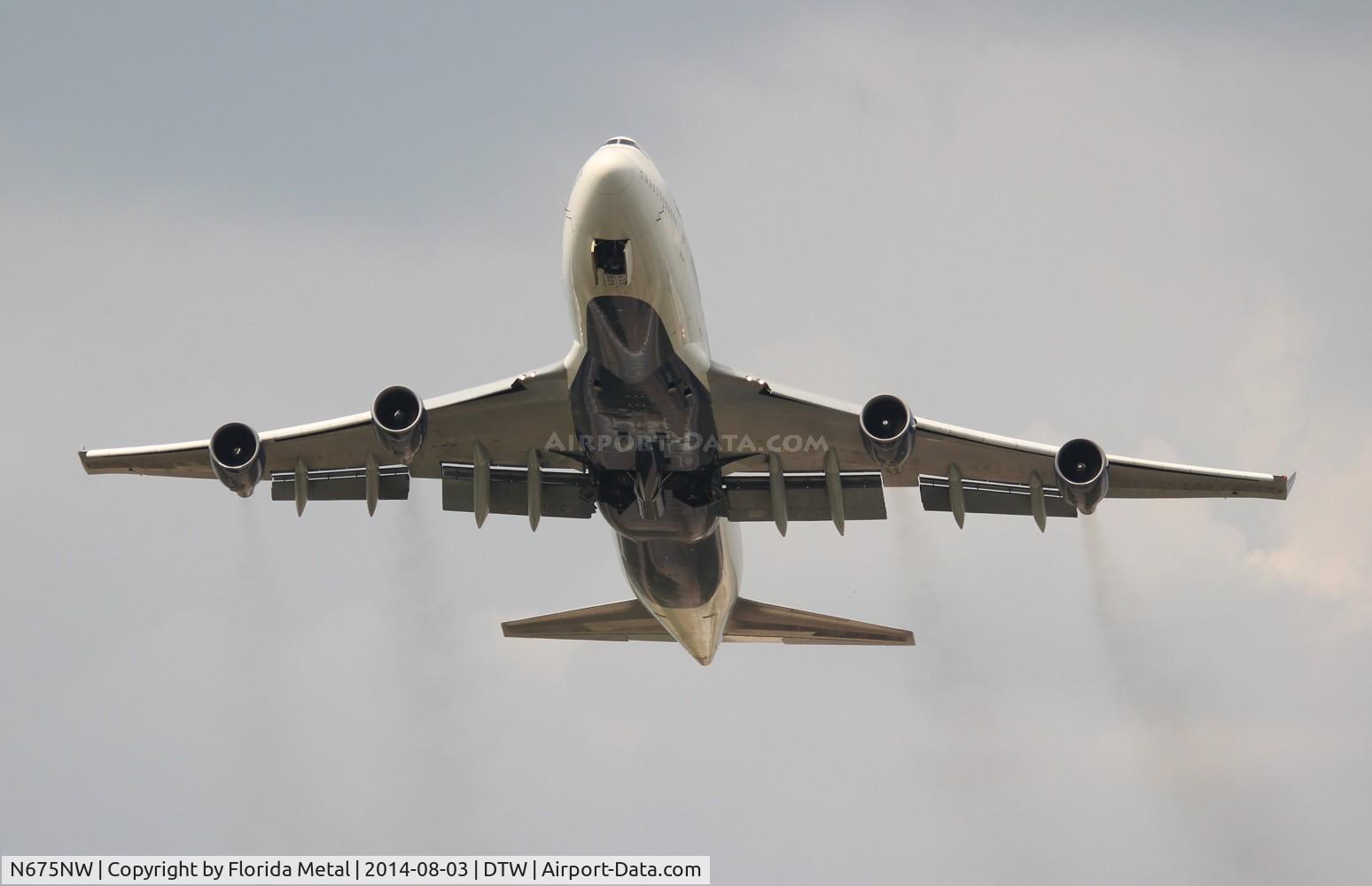 N675NW, 2002 Boeing 747-451 C/N 33001, Delta