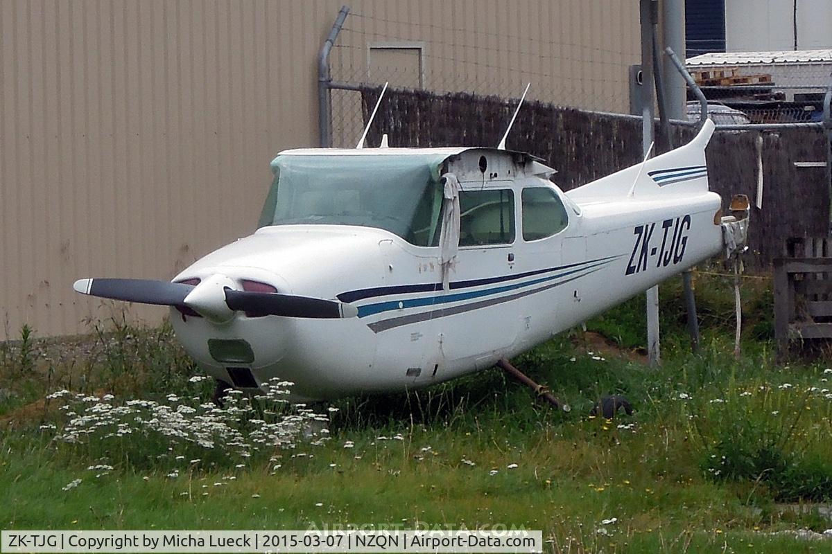 ZK-TJG, Cessna 172M C/N 17261920, At Queenstown