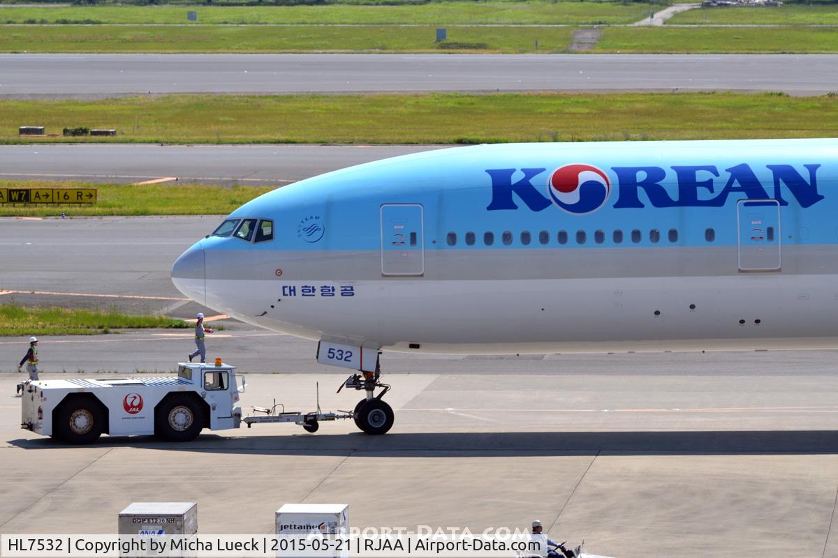 HL7532, 1999 Boeing 777-3B5 C/N 28371, At Narita