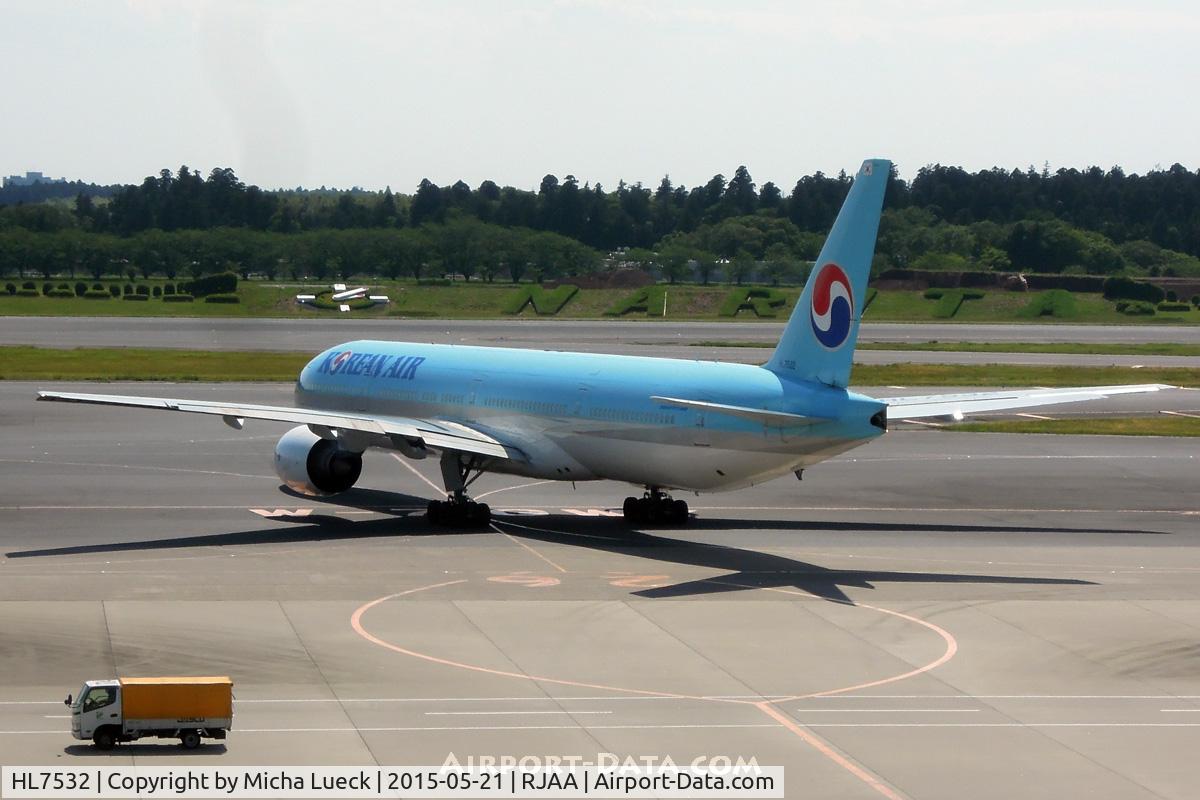 HL7532, 1999 Boeing 777-3B5 C/N 28371, At Narita