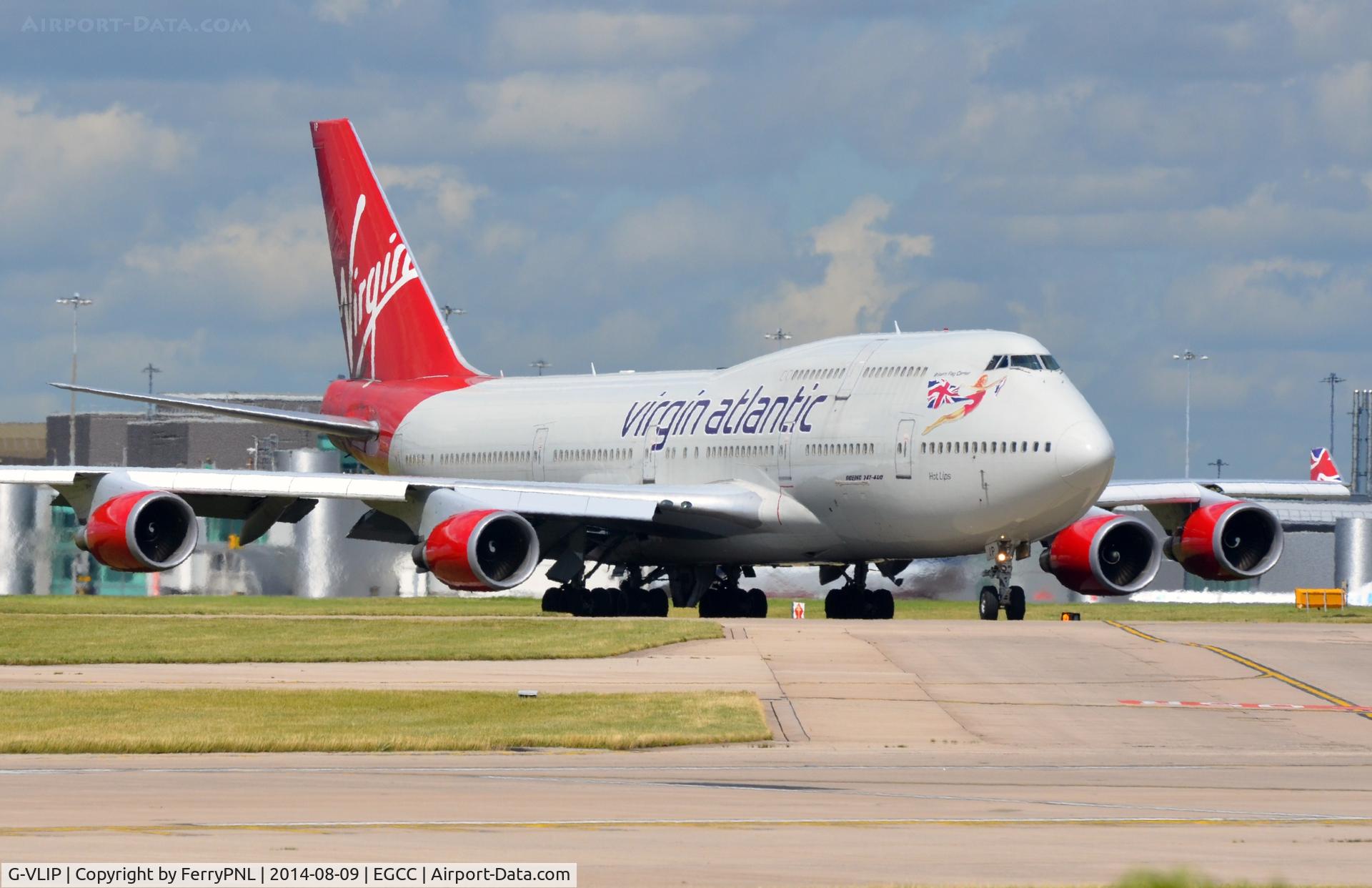 G-VLIP, 2001 Boeing 747-443 C/N 32338, Lining-up