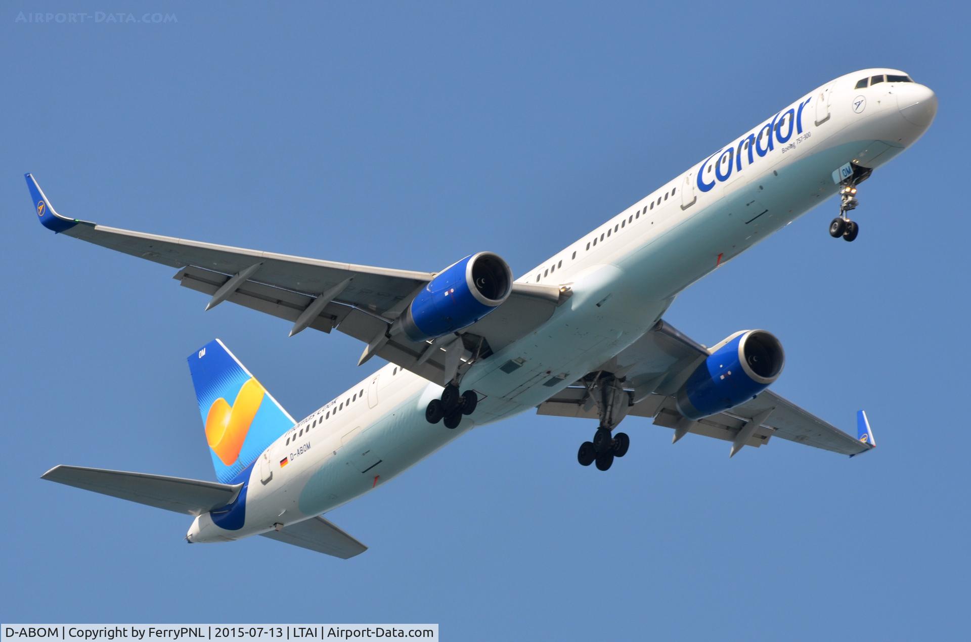 D-ABOM, 2000 Boeing 757-330 C/N 29022, Condor B753 landing