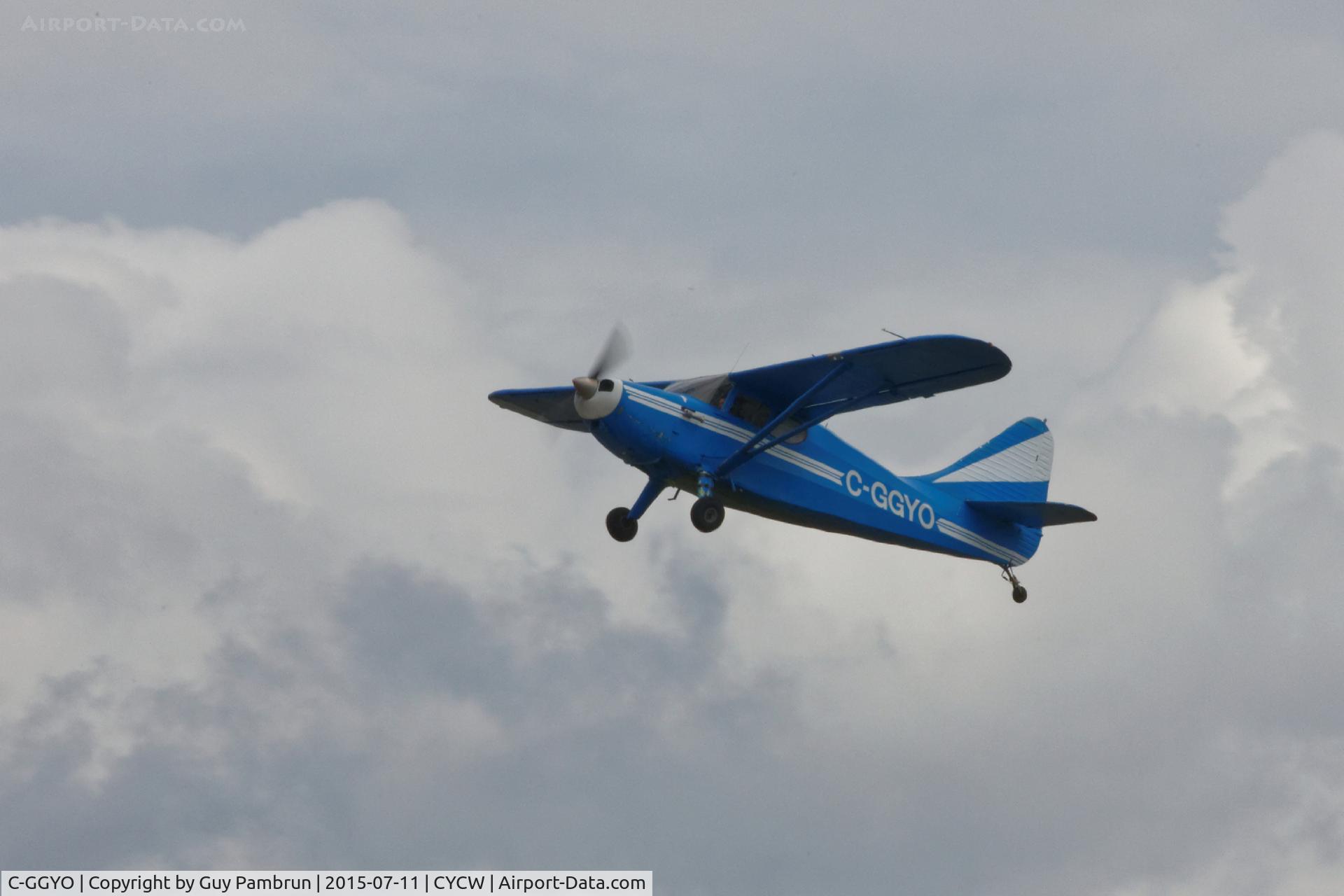 C-GGYO, 1949 Stinson 108-3 Voyager C/N 108-4669, Takeoff