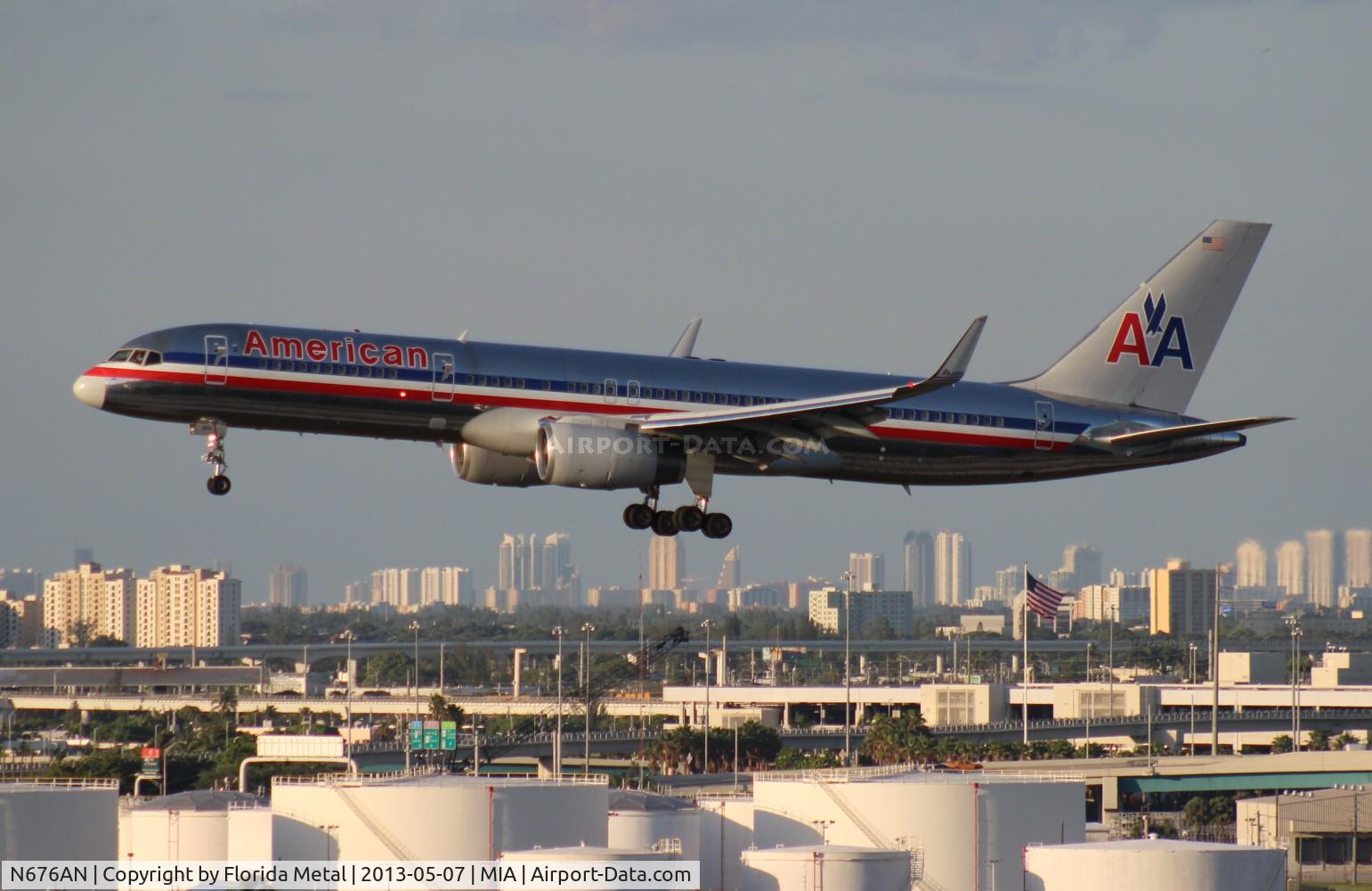 N676AN, 1998 Boeing 757-223 C/N 29426, American