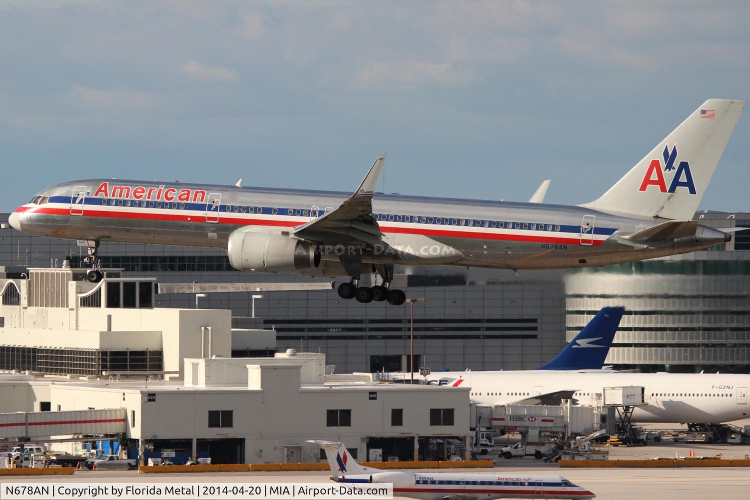 N678AN, 1998 Boeing 757-223 C/N 29428, American