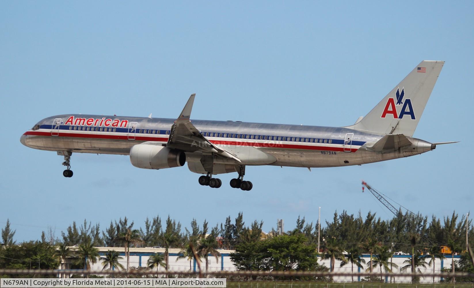 N679AN, 1999 Boeing 757-223F C/N 29589, American