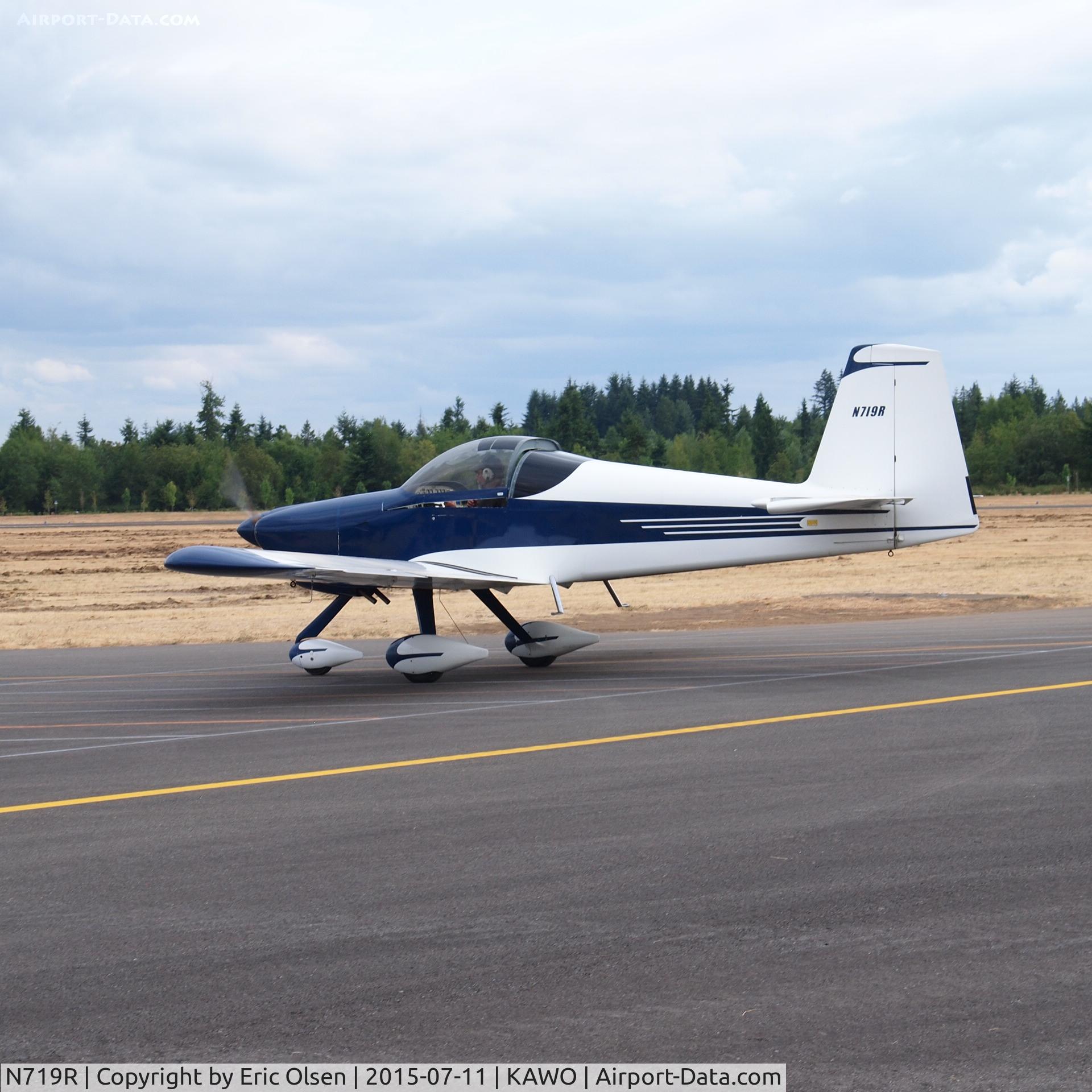 N719R, 2003 Vans RV-9A C/N 90263, 2003 Vans RV-6A at the 2015 Arlington Fly-In.