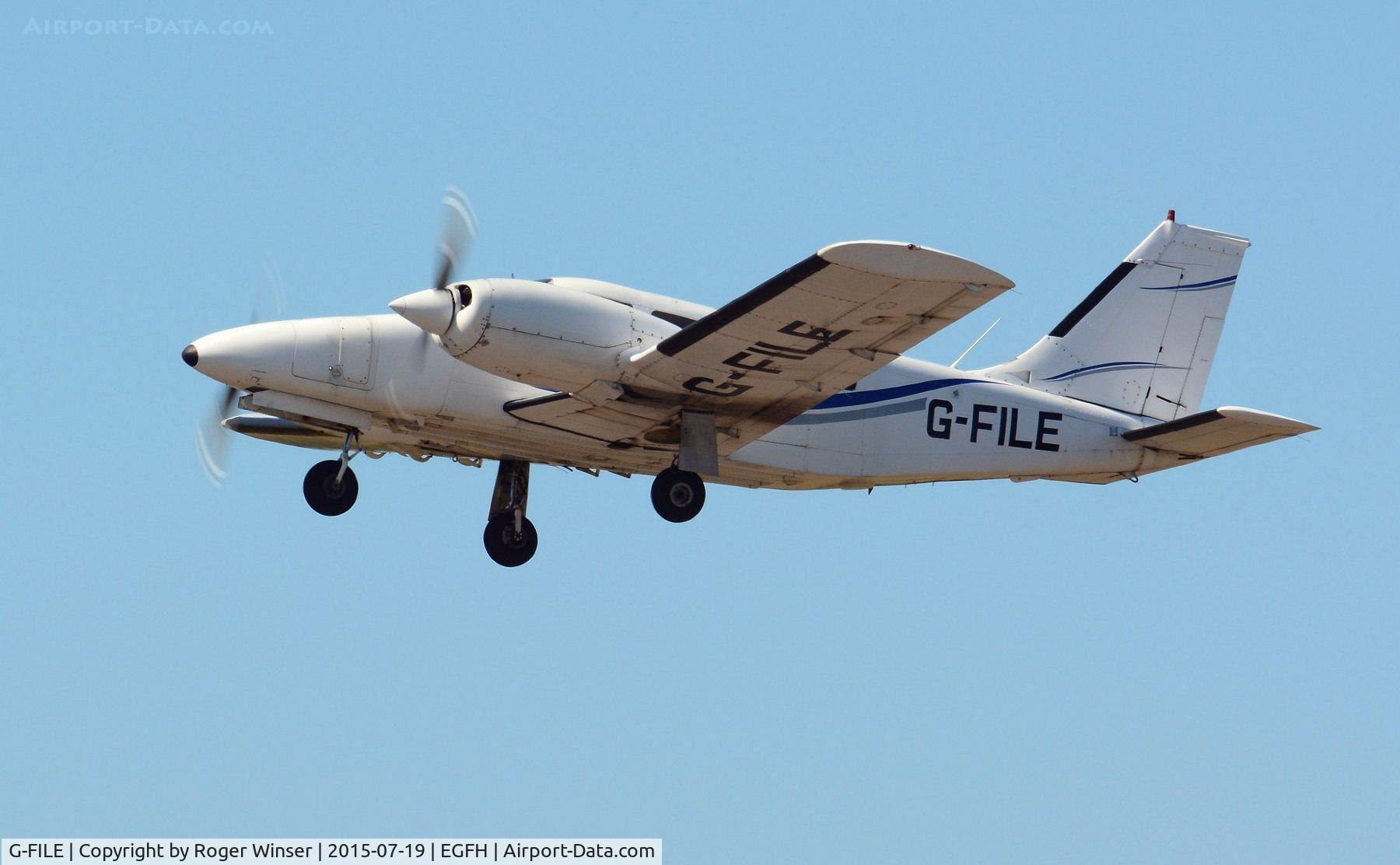 G-FILE, 1980 Piper PA-34-200T Seneca II C/N 34-8070108, Visiting Piper Seneca II departing Runway 22.