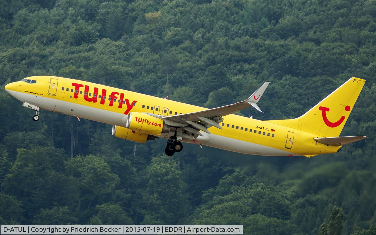 D-ATUL, 2011 Boeing 737-8K5 C/N 38820, departure to Palma via RW27