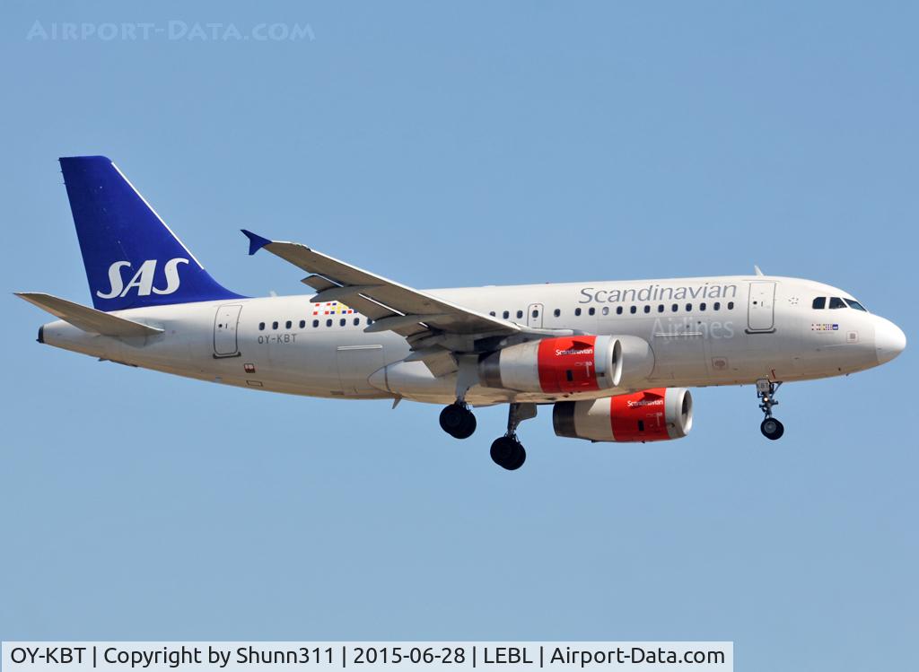OY-KBT, 2007 Airbus A319-131 C/N 3292, Landing rwy 25R
