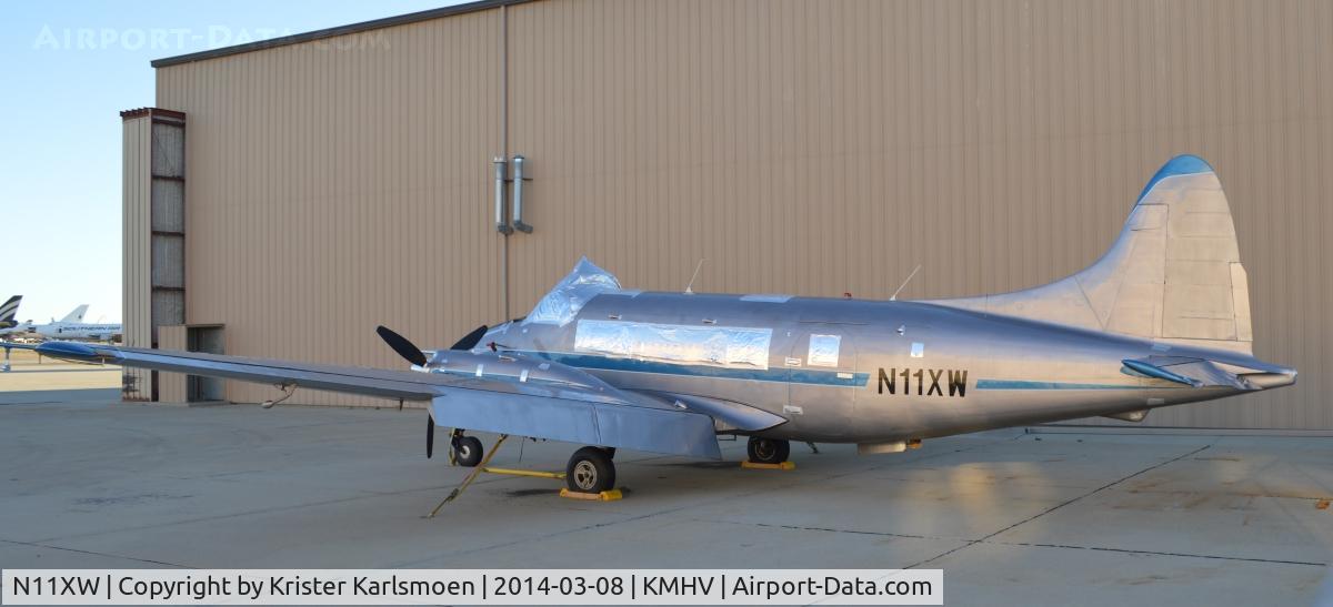 N11XW, 1953 De Havilland DH-104 Dove 6A C/N 04401, A Dove in the desert.