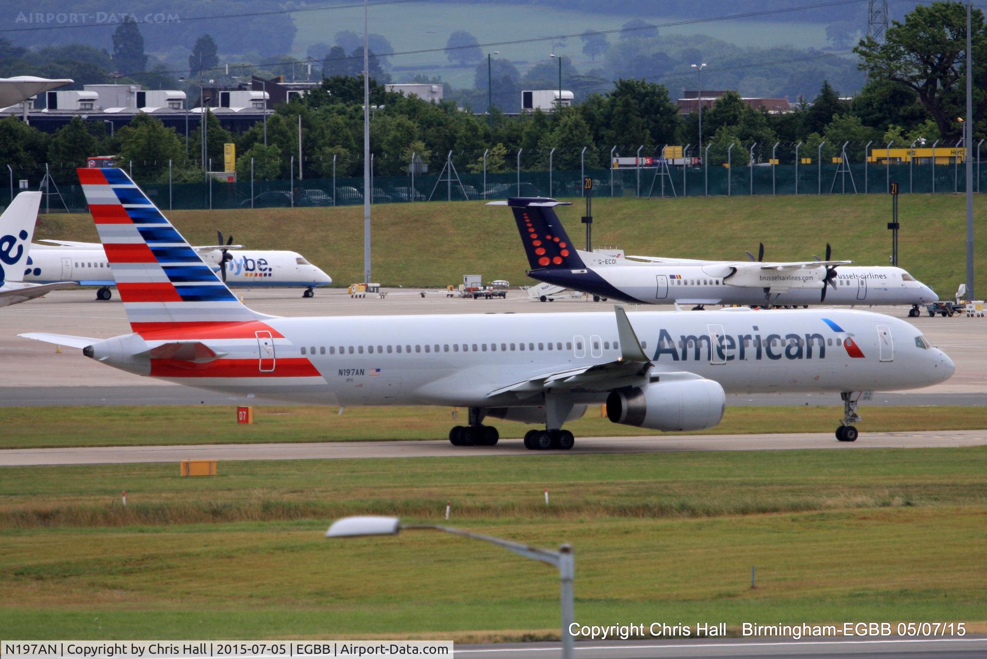 N197AN, 2001 Boeing 757-223 C/N 32391/988, American Airlines