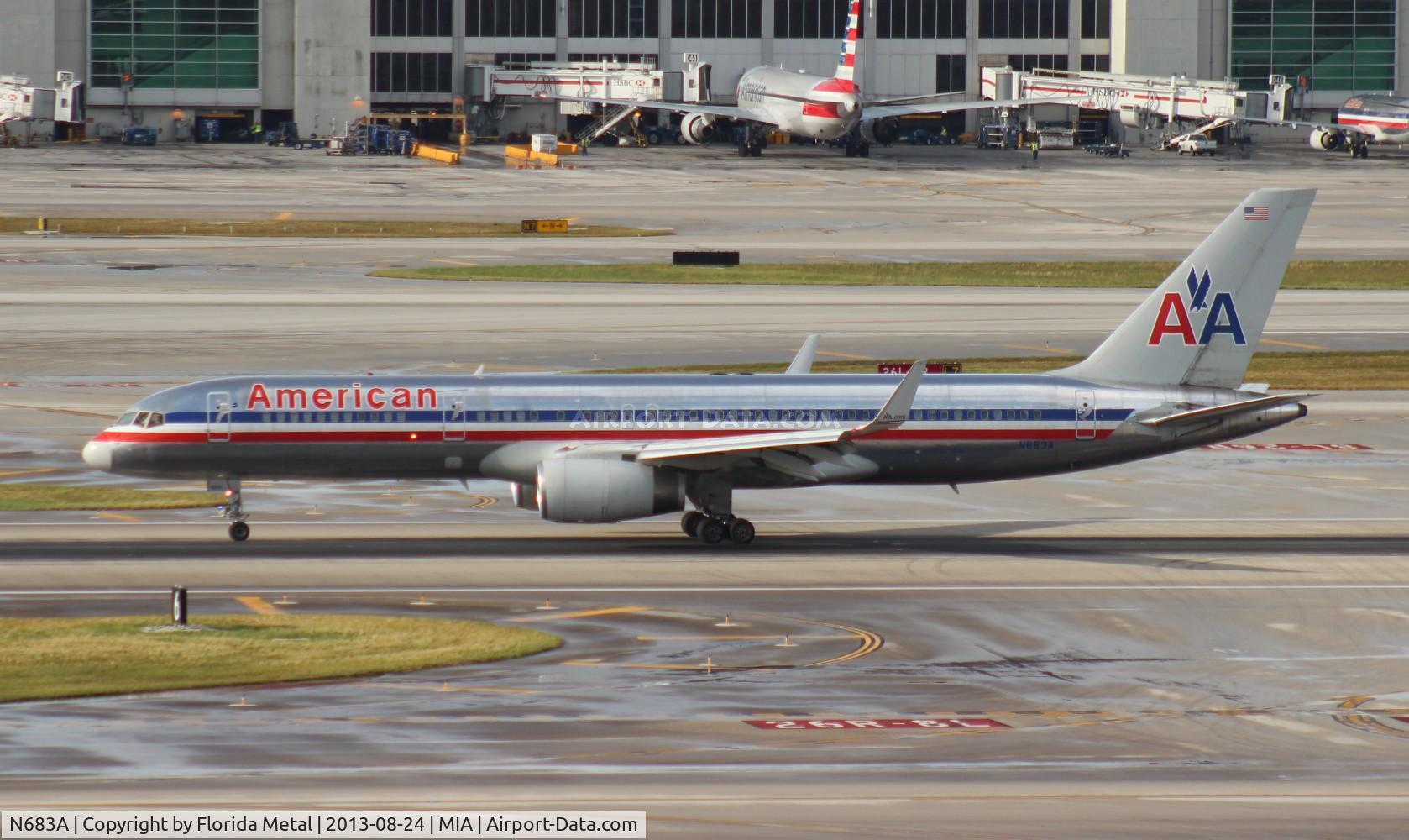 N683A, 1992 Boeing 757-223 C/N 25340, American