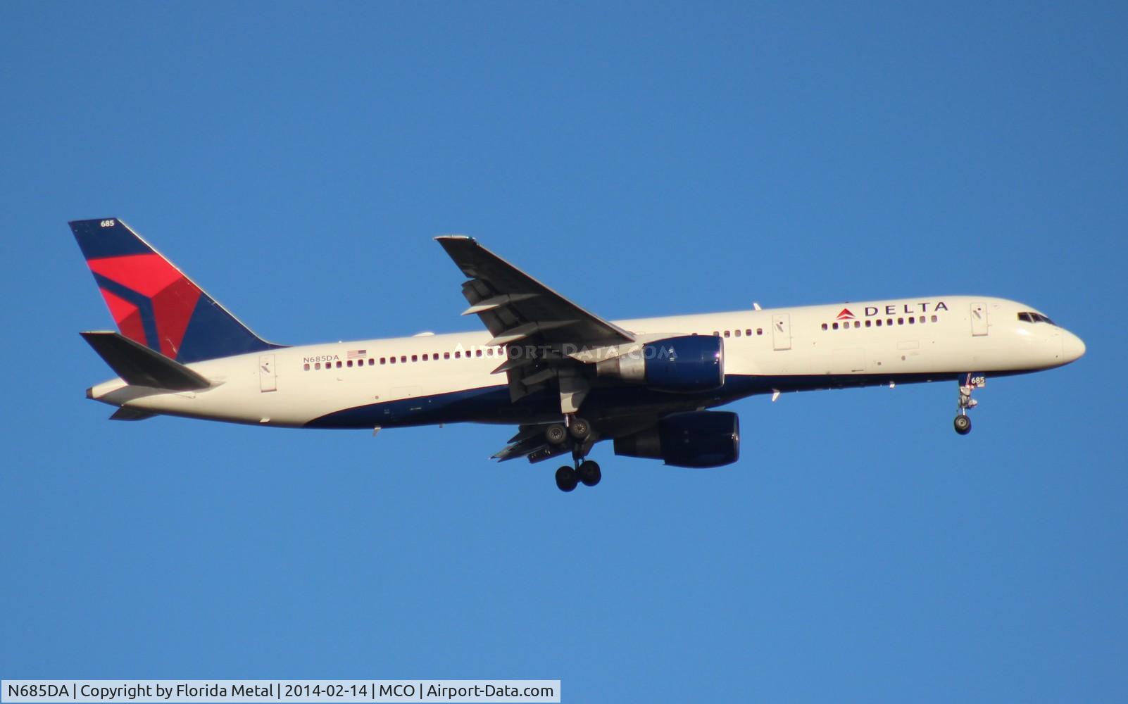 N685DA, 1995 Boeing 757-232 C/N 27588, Delta