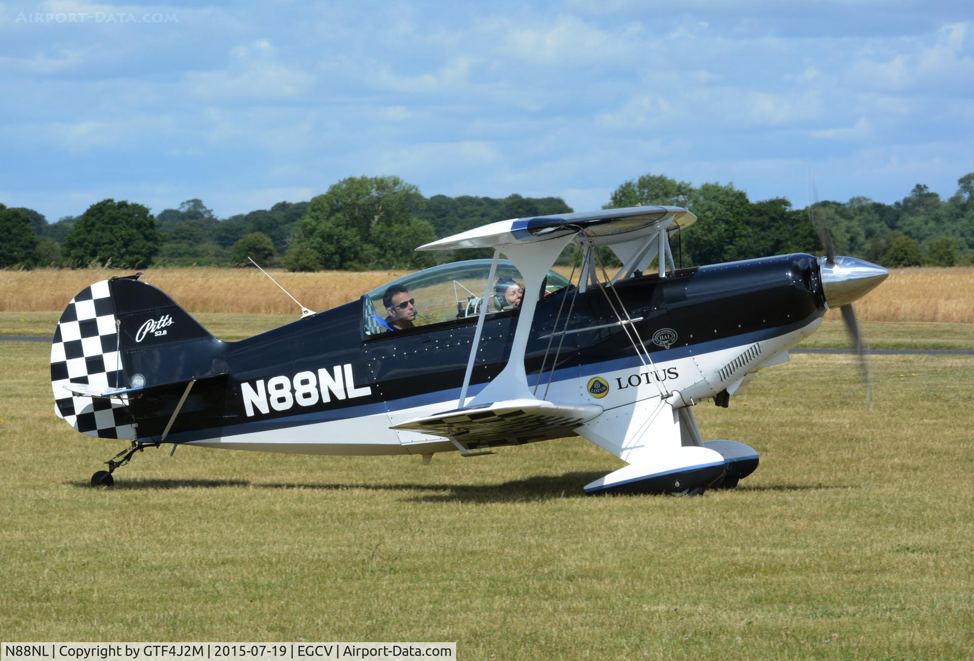 N88NL, 1988 Christen Pitts S-2B Special C/N 5147, N88NL at Sleap 19.7.15
