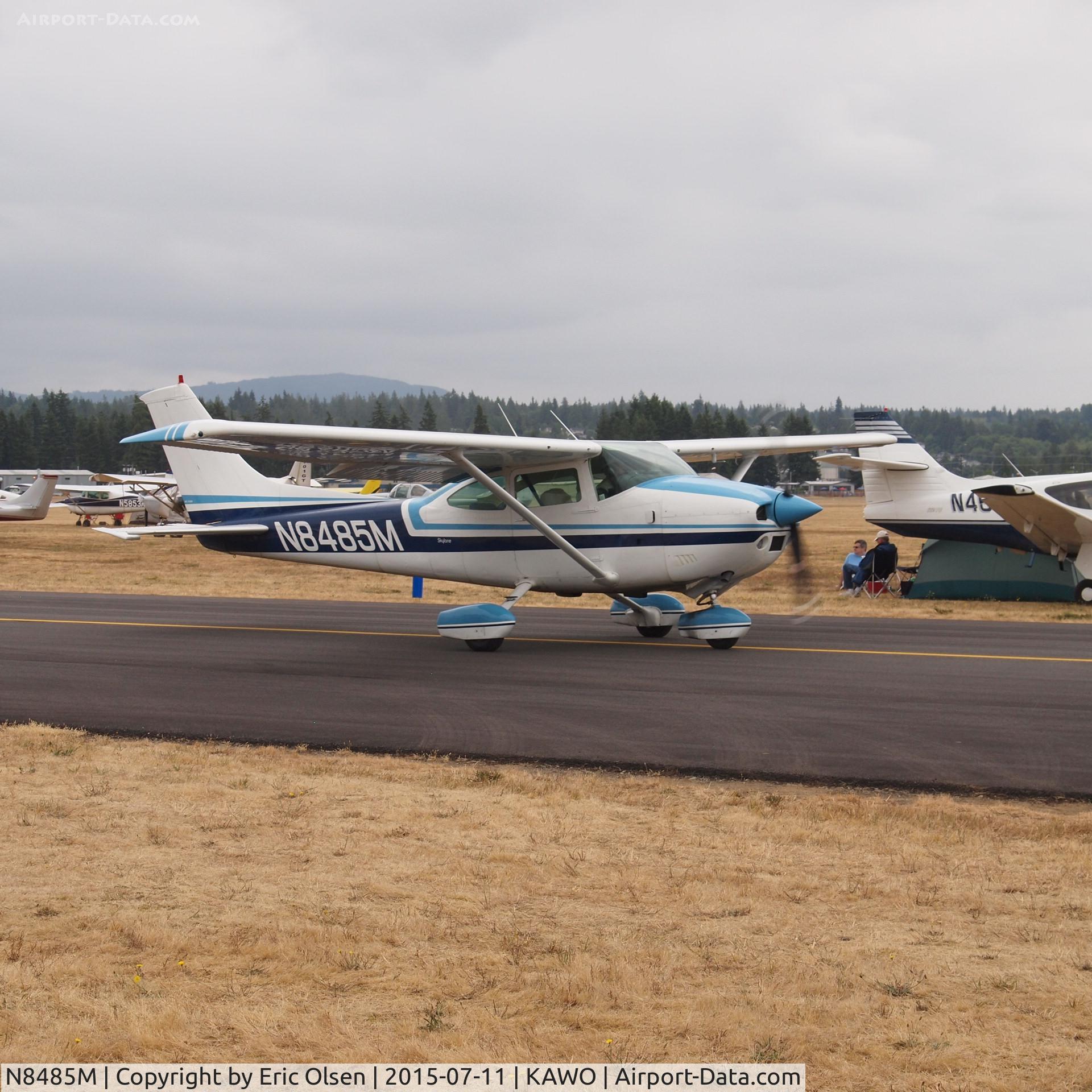 N8485M, 1976 Cessna 182P Skylane C/N 18264623, 1976 Cessna 182P at the 2015 Arlington Fly-In.