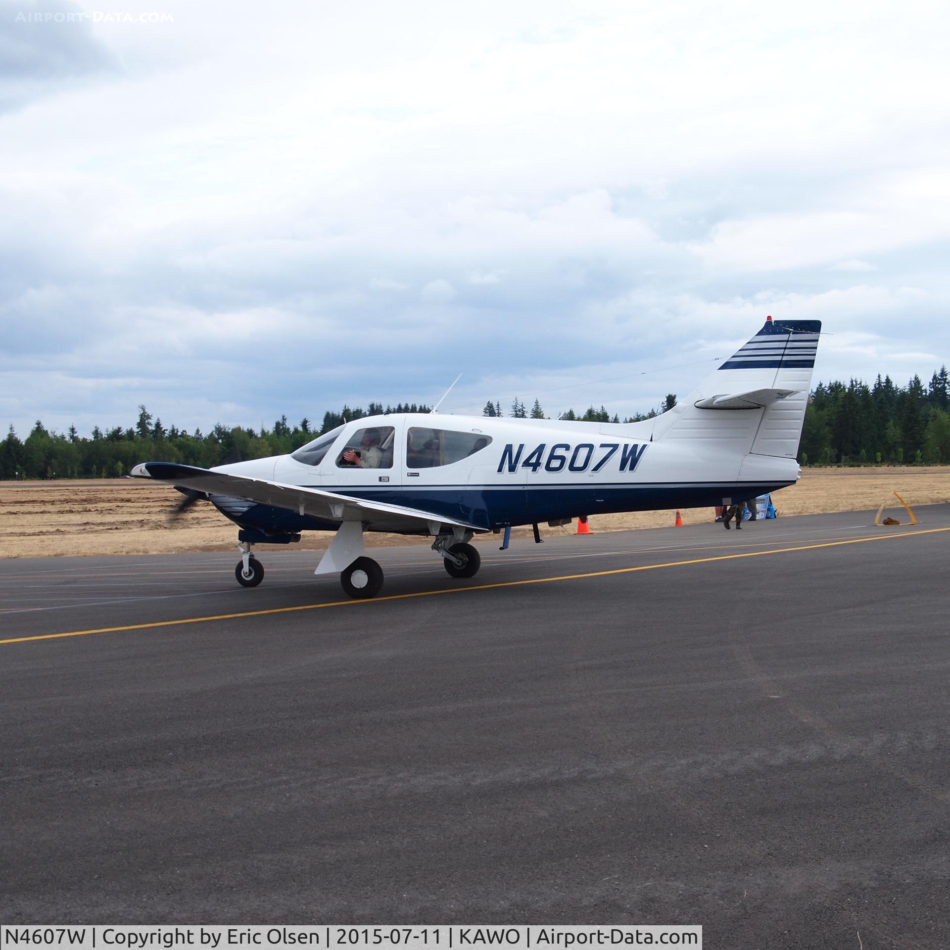 N4607W, 1976 Rockwell International 112TC Commander C/N 13097, 1976 Rockwell International 112TC at the 2015 Arlington Fly-In.