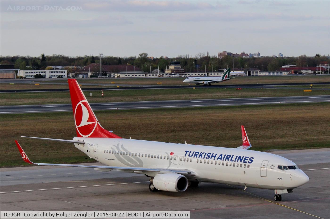 TC-JGR, 2006 Boeing 737-8F2 C/N 34415, Arrival from SAW....