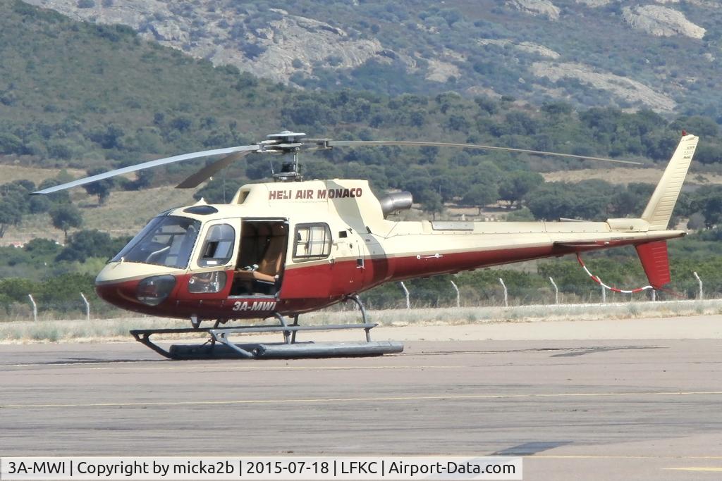 3A-MWI, Aérospatiale AS-350B-3 Ecureuil C/N 4484, Parked