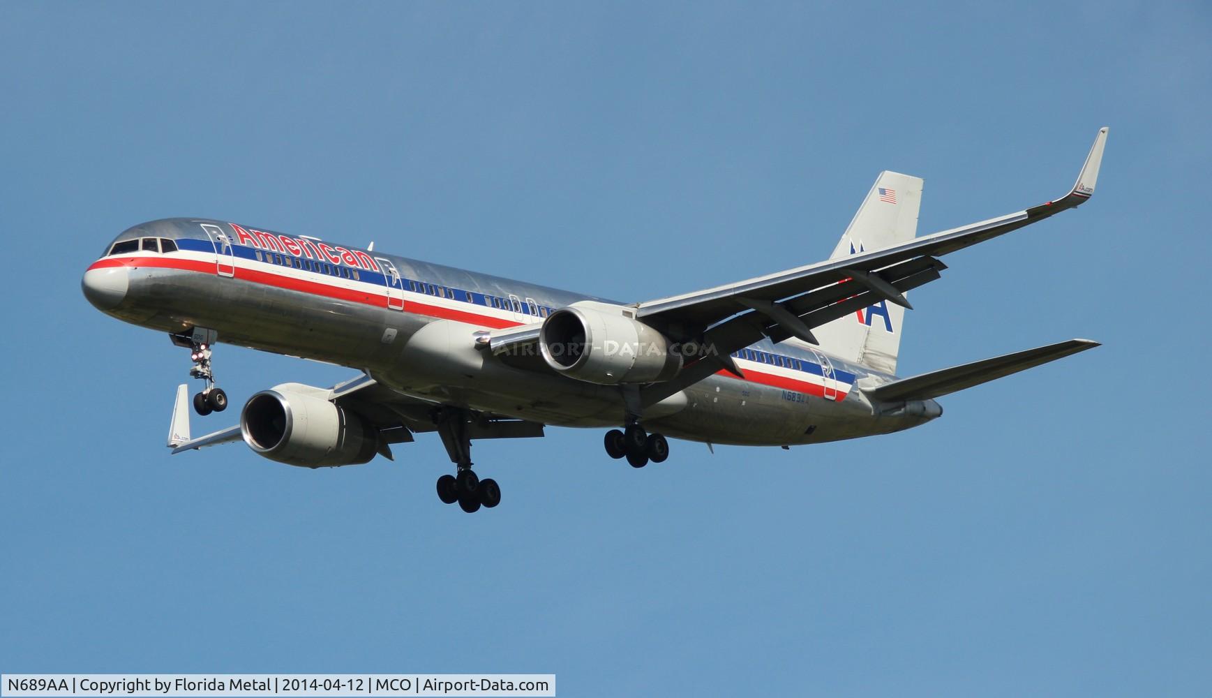 N689AA, 1993 Boeing 757-223 C/N 25731, American