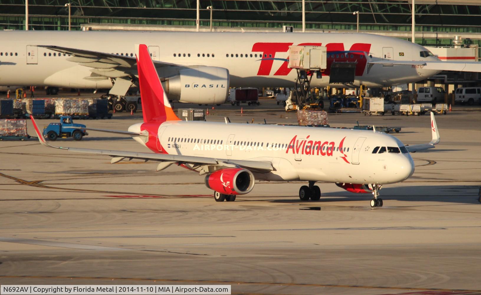N692AV, 2014 Airbus A321-231 C/N 5936, Avianca
