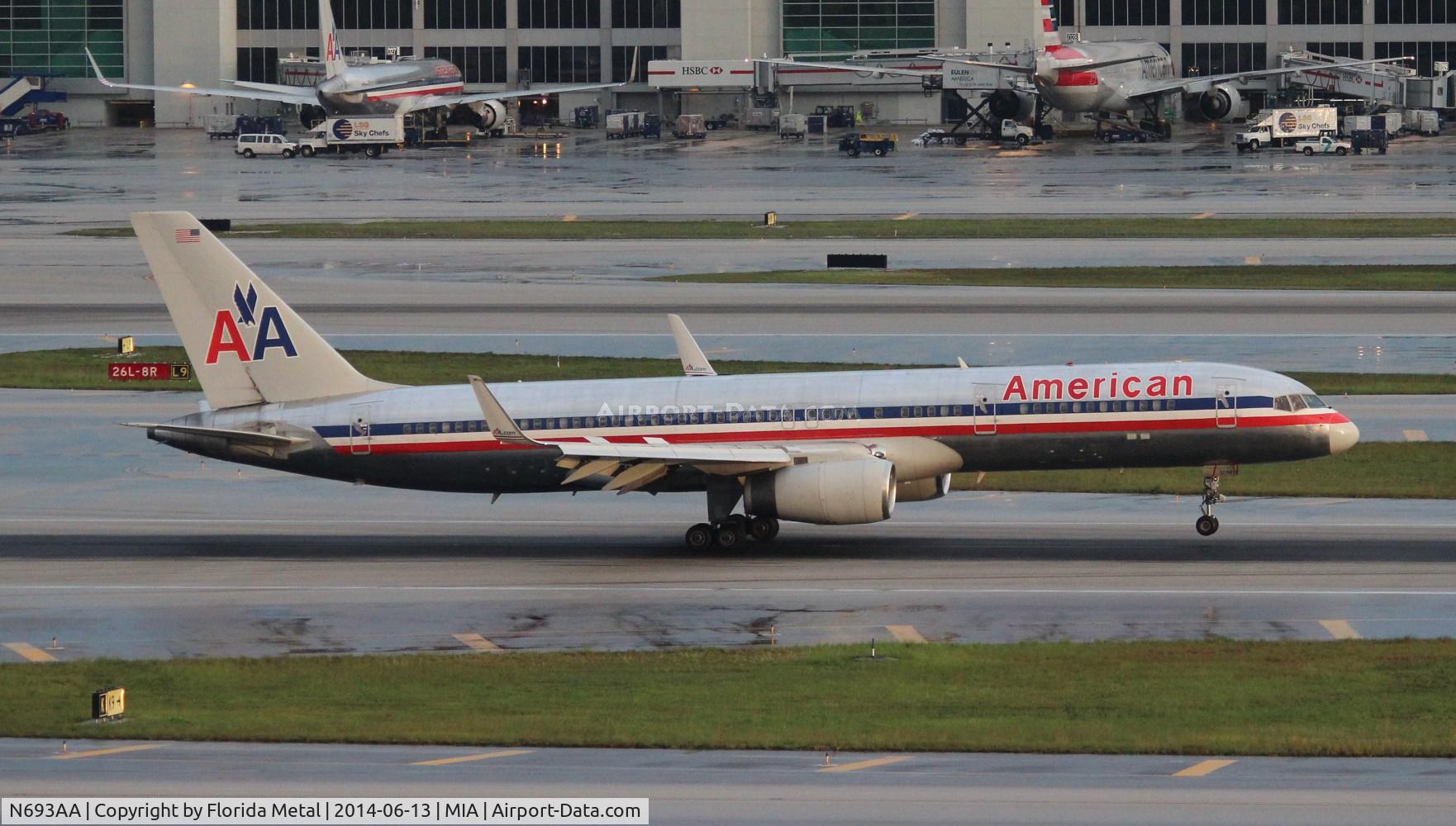 N693AA, 1994 Boeing 757-223 C/N 26973, American