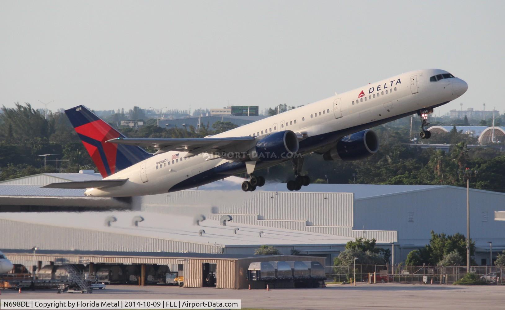 N698DL, 1999 Boeing 757-232 C/N 29911, Delta