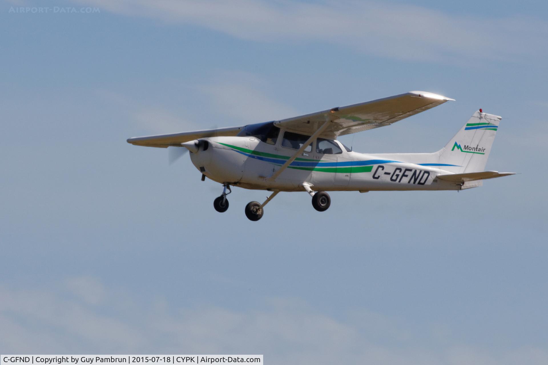 C-GFND, 1999 Cessna 172R C/N 17280779, Landing