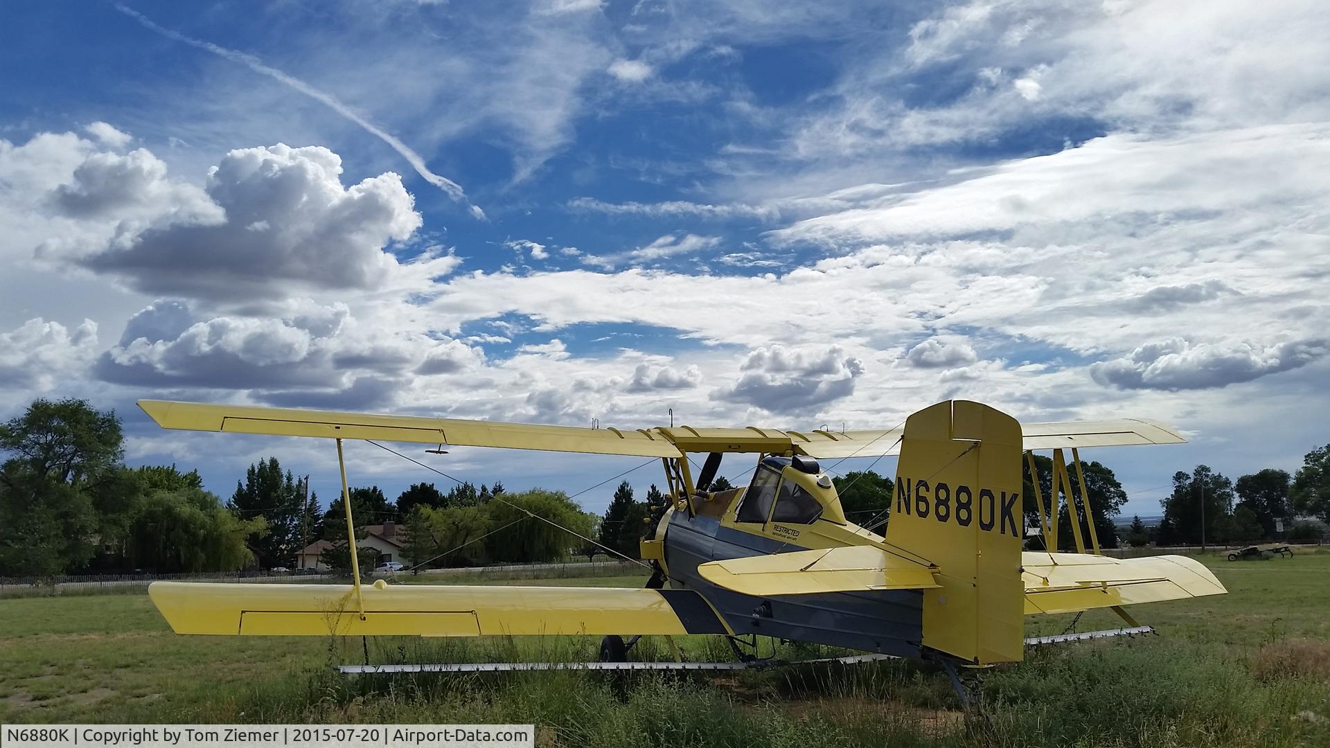 N6880K, 1978 Grumman-Schweizer G-164B C/N 509B, In Dove Creek, CO.