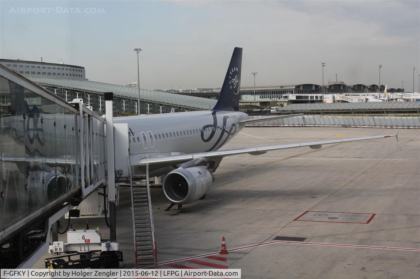 F-GFKY, 1991 Airbus A320-211 C/N 0285, A special view on a special painted aircraft....