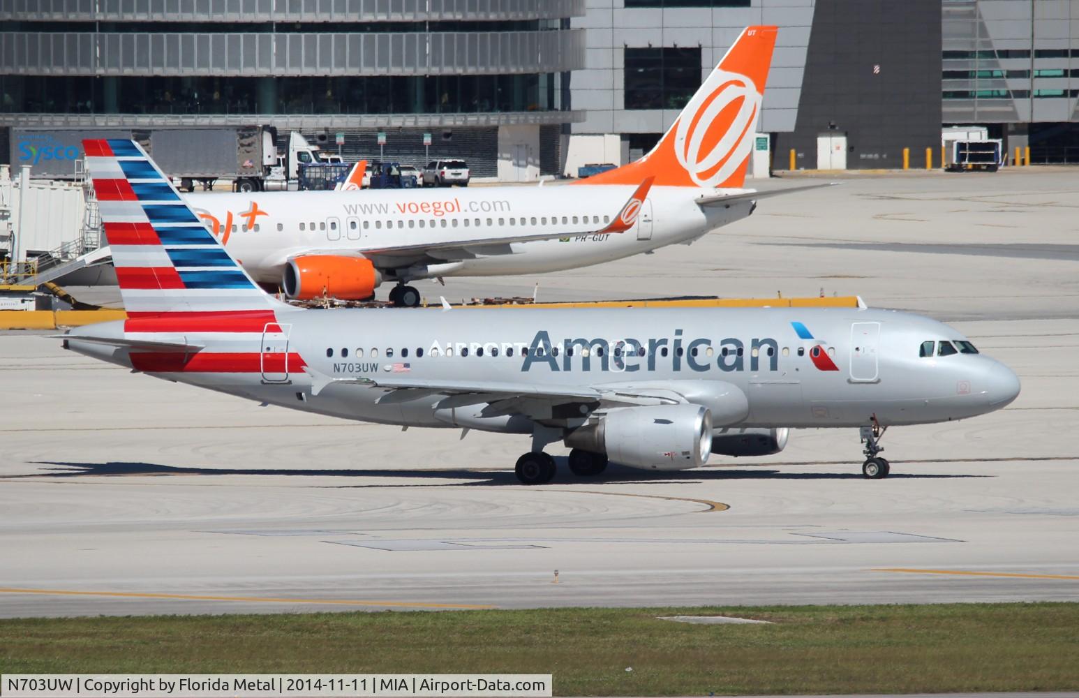 N703UW, 1998 Airbus A319-112 C/N 0904, American