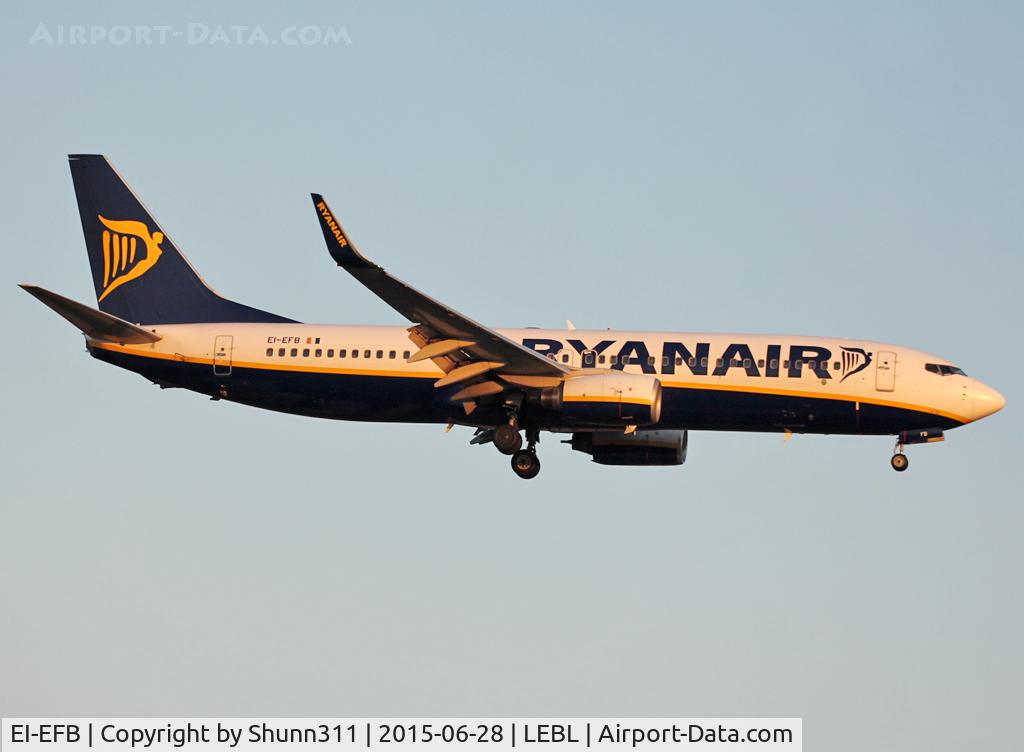 EI-EFB, 2009 Boeing 737-8AS C/N 37532, Landing rwy 25R