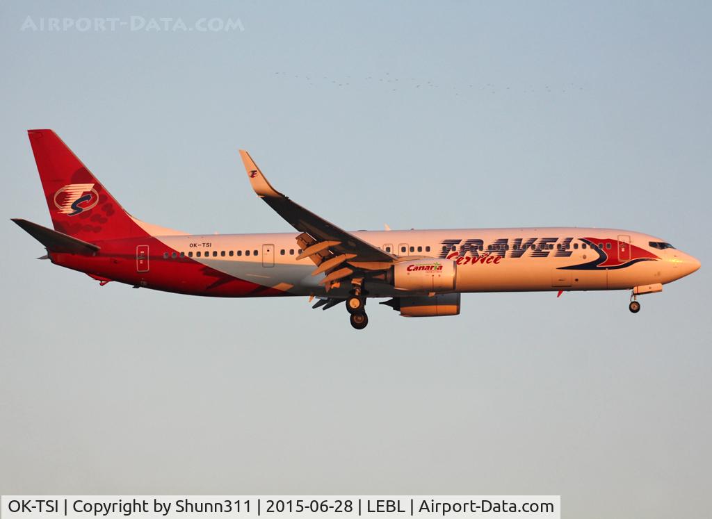 OK-TSI, 2011 Boeing 737-9GJ/ER C/N 37363, Landing rwy 25R in basic SpiceJet c/s...