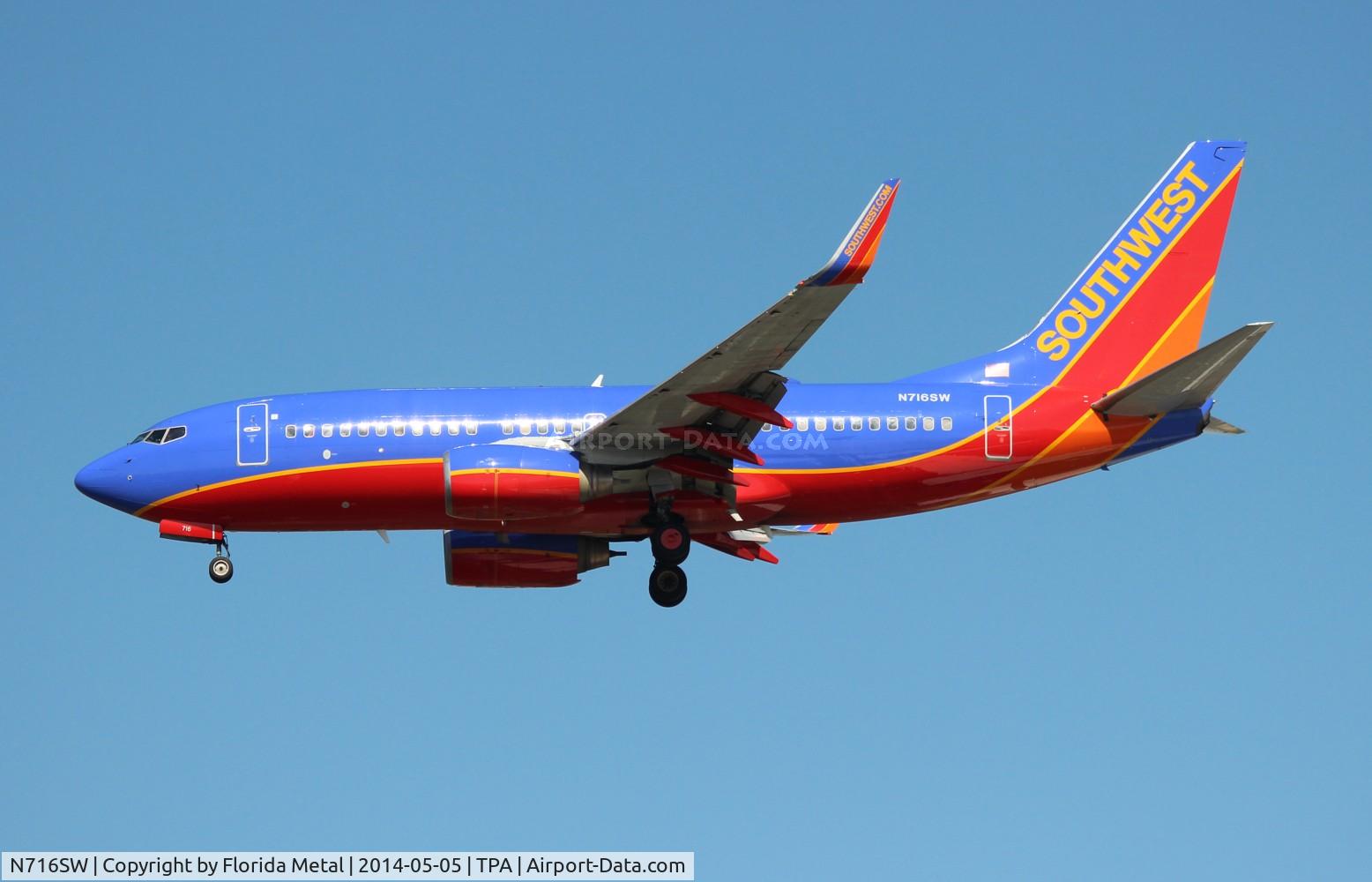 N716SW, 1998 Boeing 737-7H4 C/N 27850, Southwest
