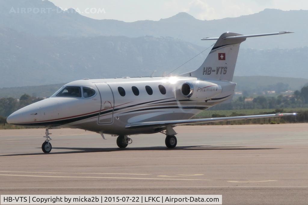 HB-VTS, 2011 Hawker Beechcraft 390 Premier 1A C/N RB-291, Taxiing