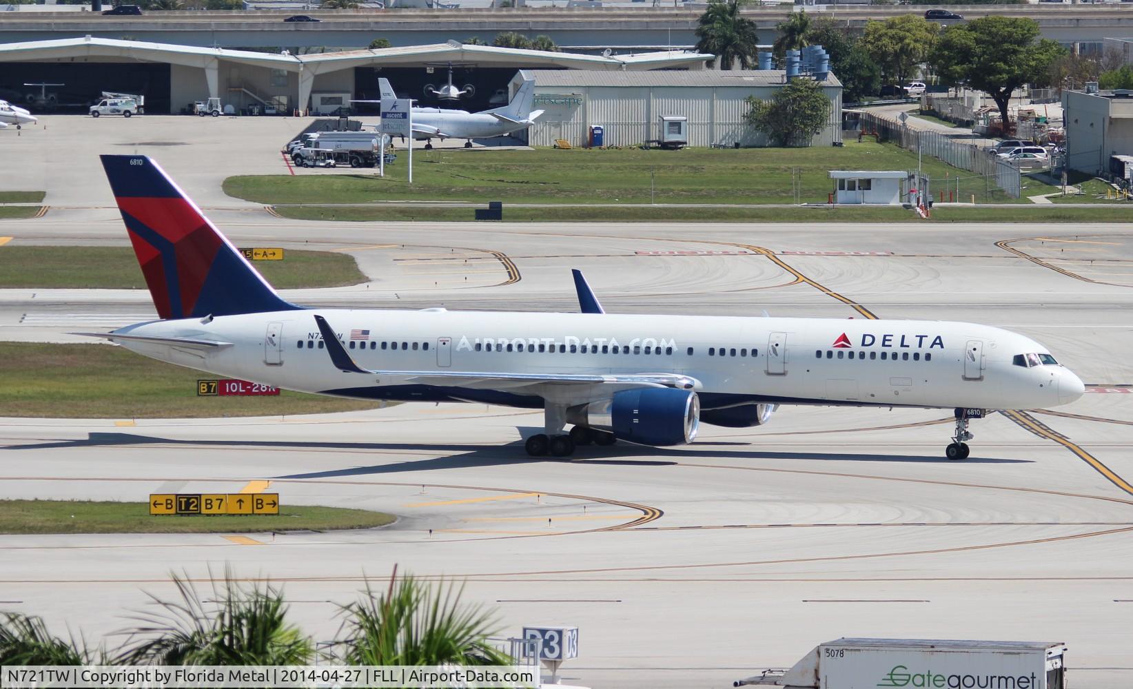 N721TW, 1999 Boeing 757-231 C/N 29954, Delta