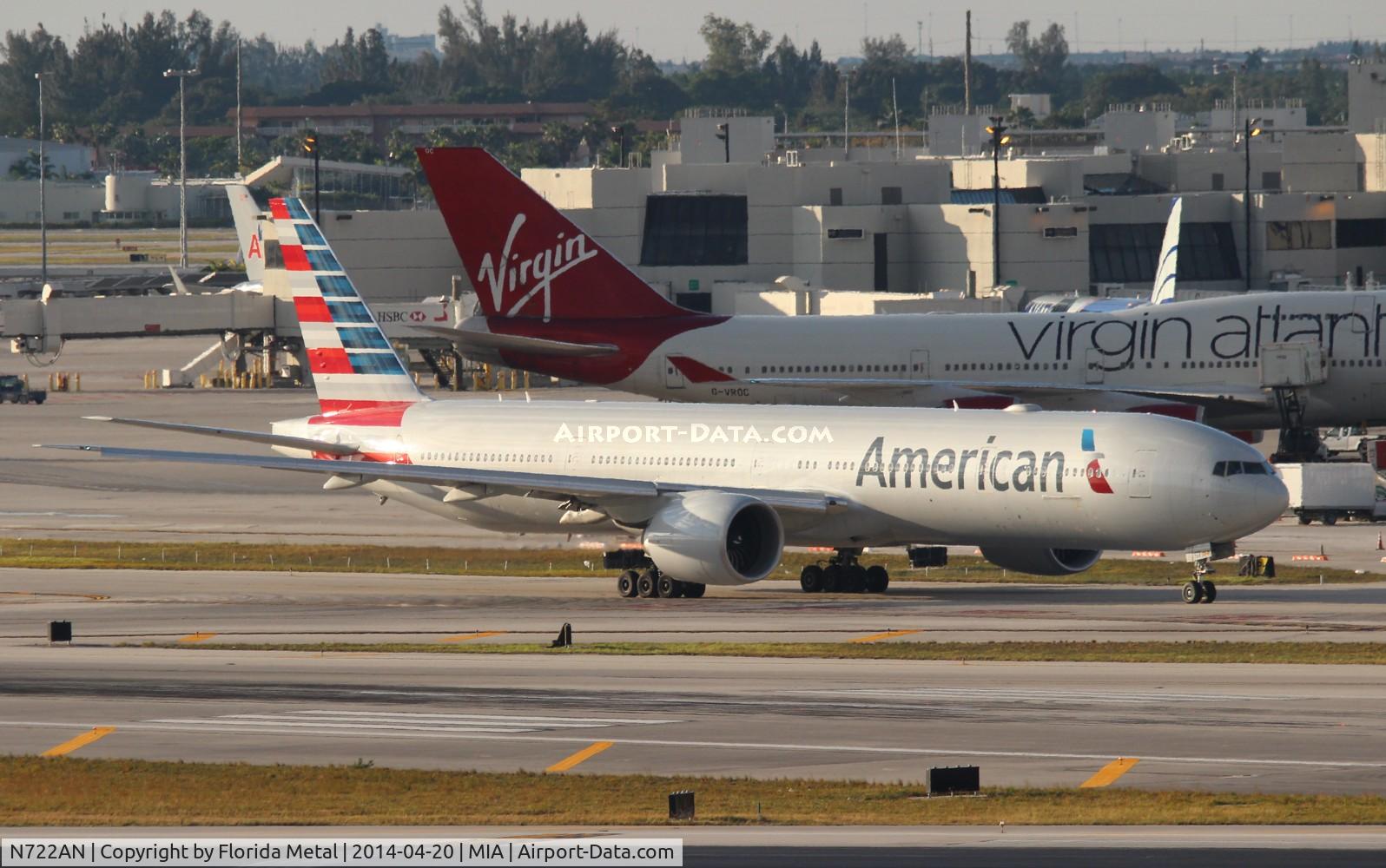 N722AN, 2013 Boeing 777-323/ER C/N 31547, American