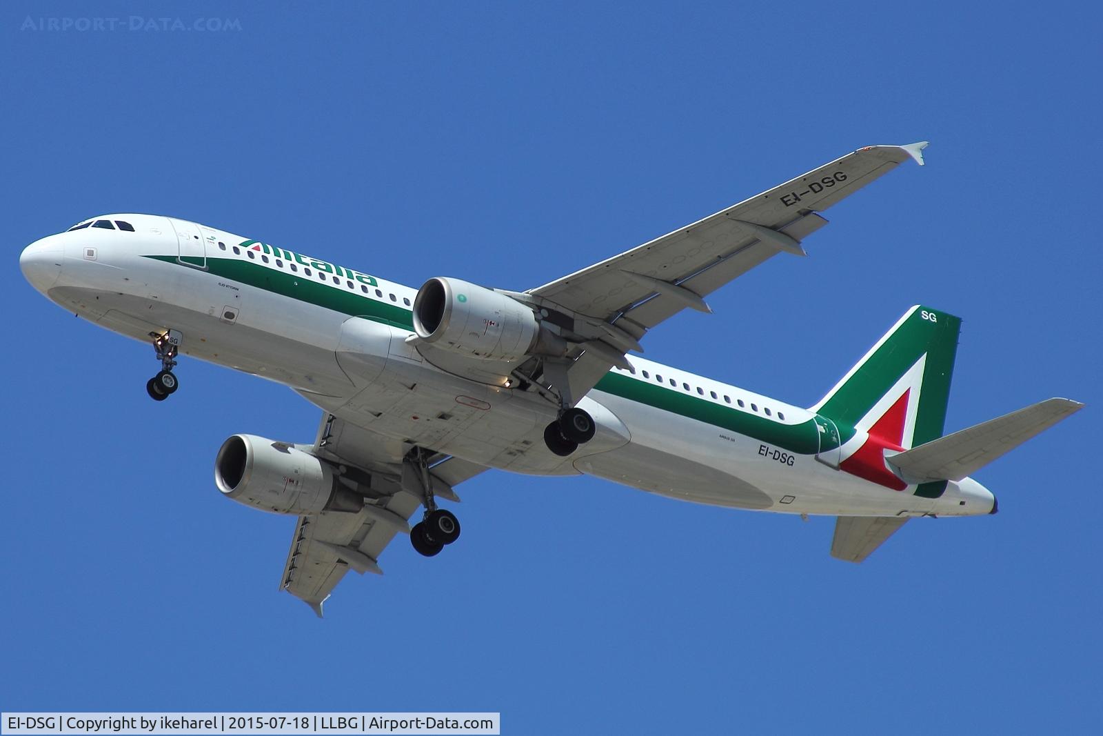EI-DSG, 2007 Airbus A320-216 C/N 3115, Landing from Roma, Italia, on runway 30.