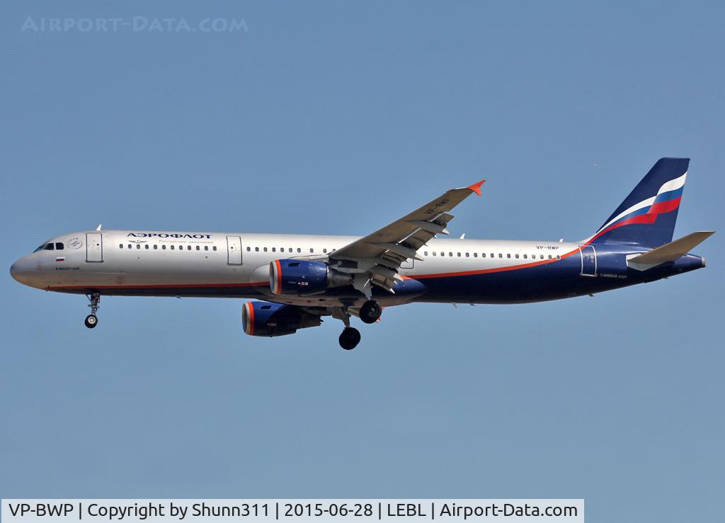 VP-BWP, 2004 Airbus A321-211 C/N 2342, Landing rwy 25R