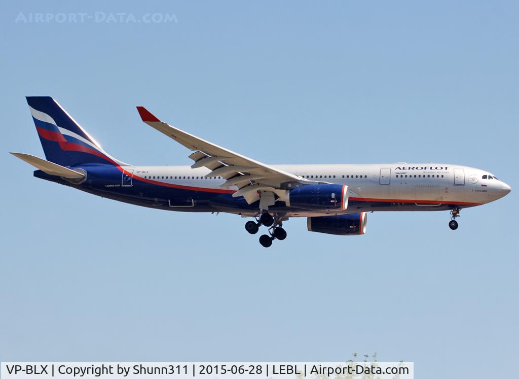 VP-BLX, 2008 Airbus A330-243 C/N 963, Landing rwy 25R