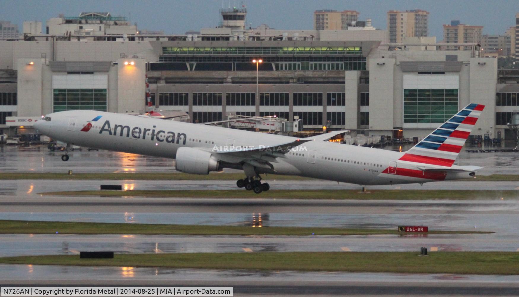N726AN, 2013 Boeing 777-323/ER C/N 31550, American