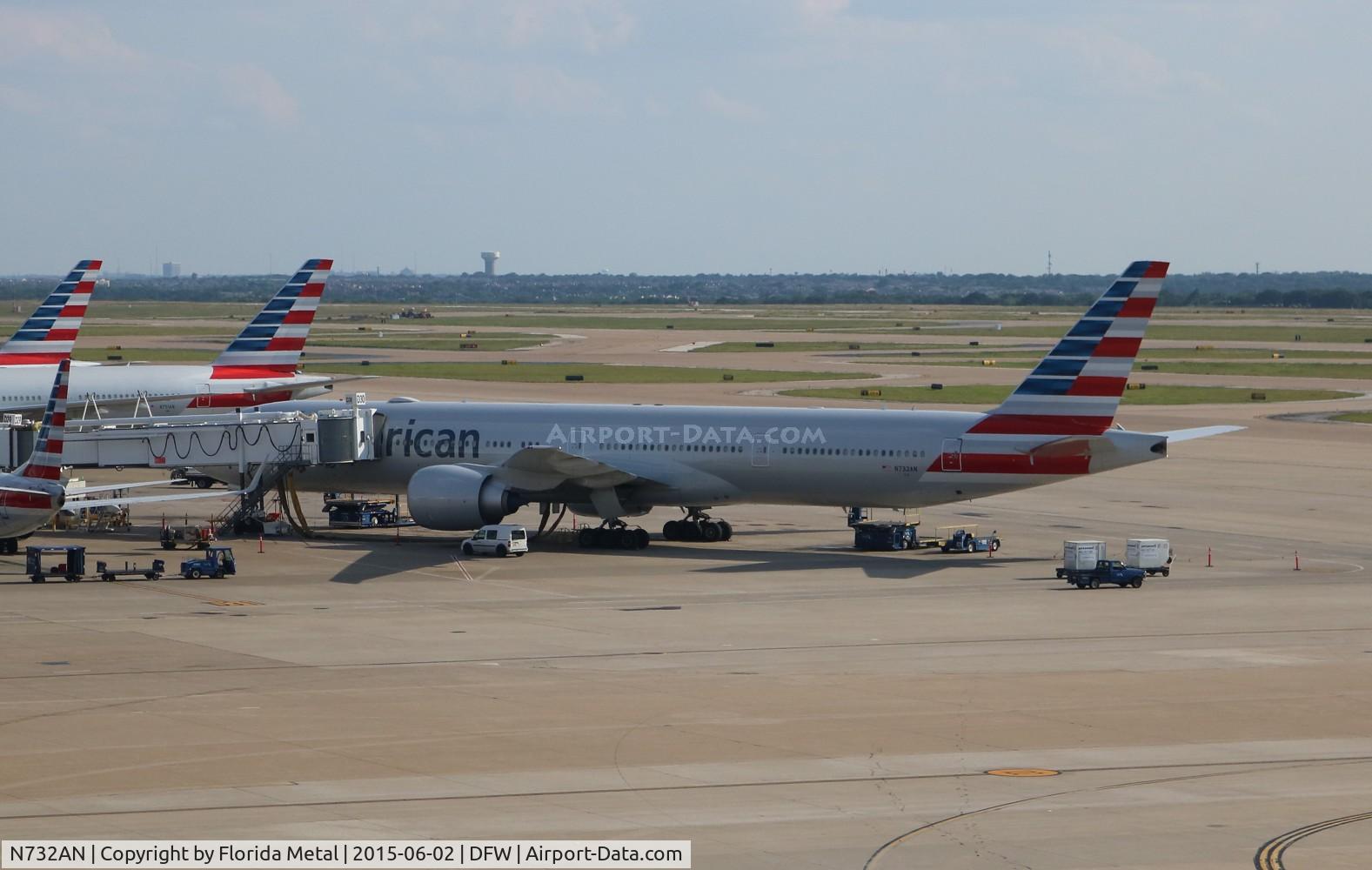 N732AN, 2014 Boeing 777-323/ER C/N 31549, American