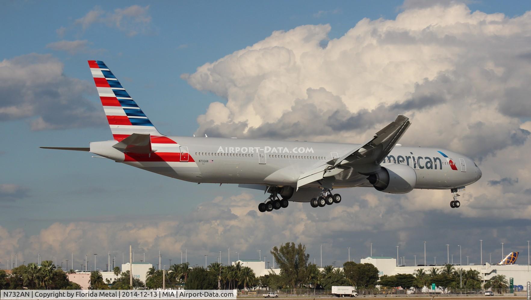 N732AN, 2014 Boeing 777-323/ER C/N 31549, American