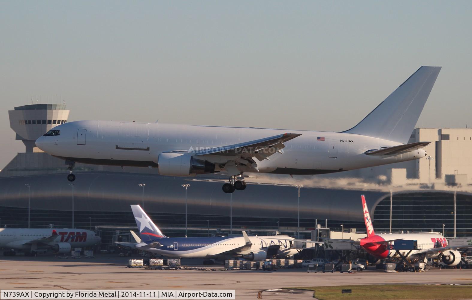 N739AX, 1982 Boeing 767-232 C/N 22216, N739AX ABX 767-200