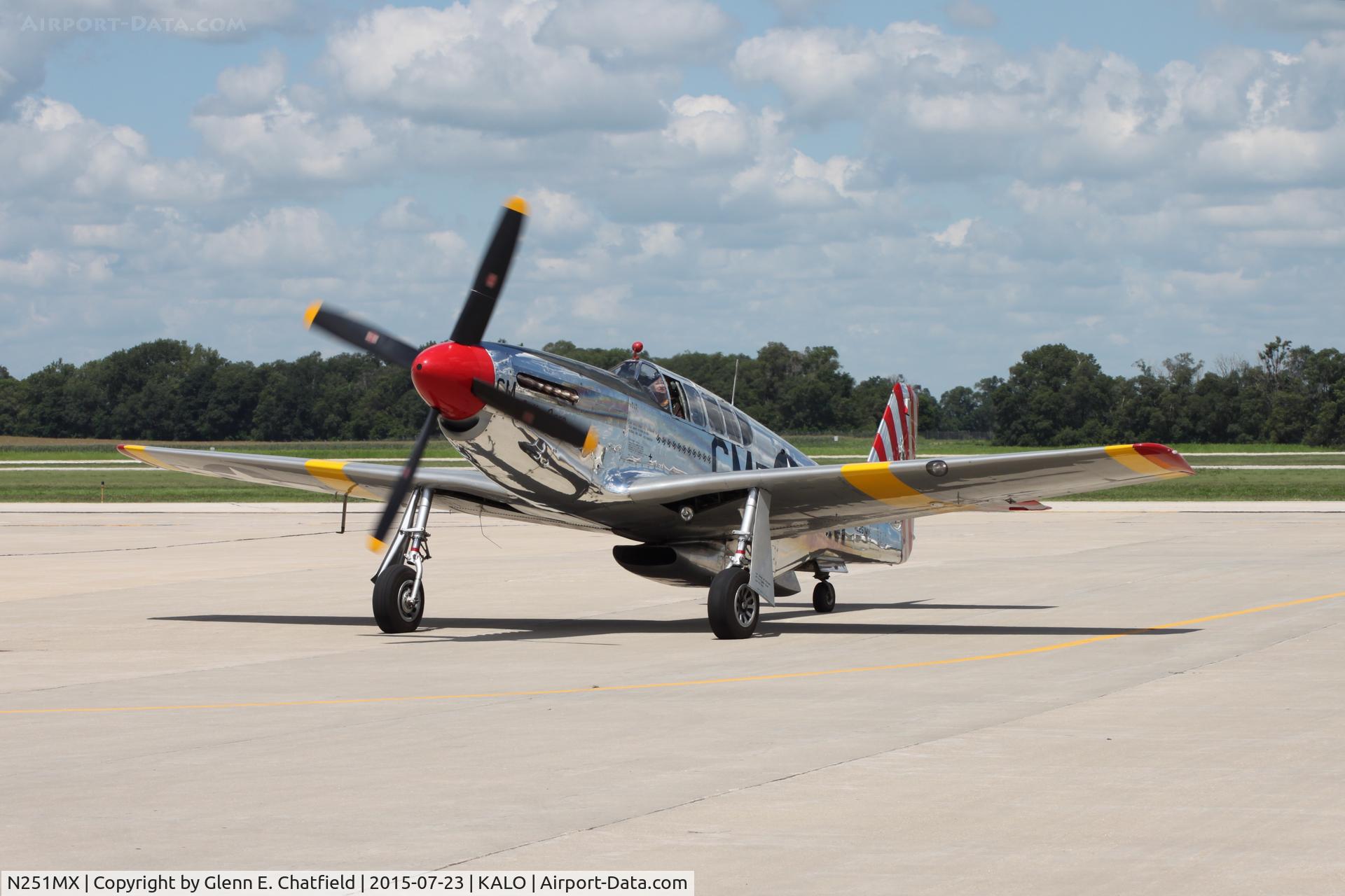 N251MX, 1943 North American P-51C-10 Mustang C/N 103-22730, Visiting for tours
