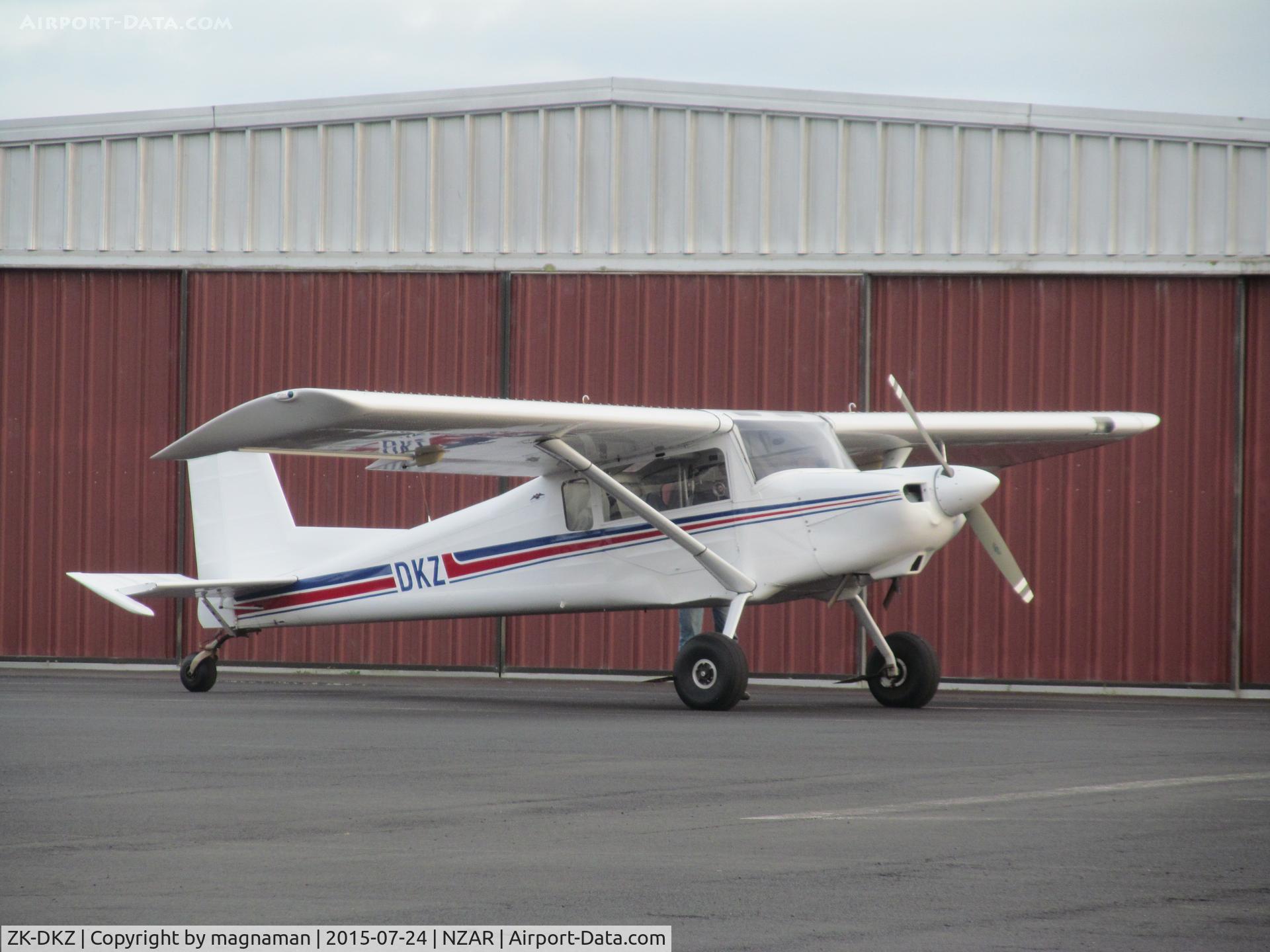 ZK-DKZ, Murphy Rebel C/N 724R, Outside its hangar at Ardmore