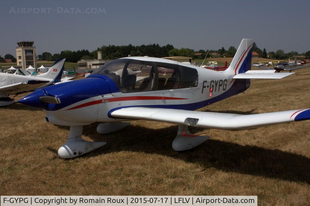 F-GYPG, Robin DR-400-160 Chevalier C/N 2490, Parked