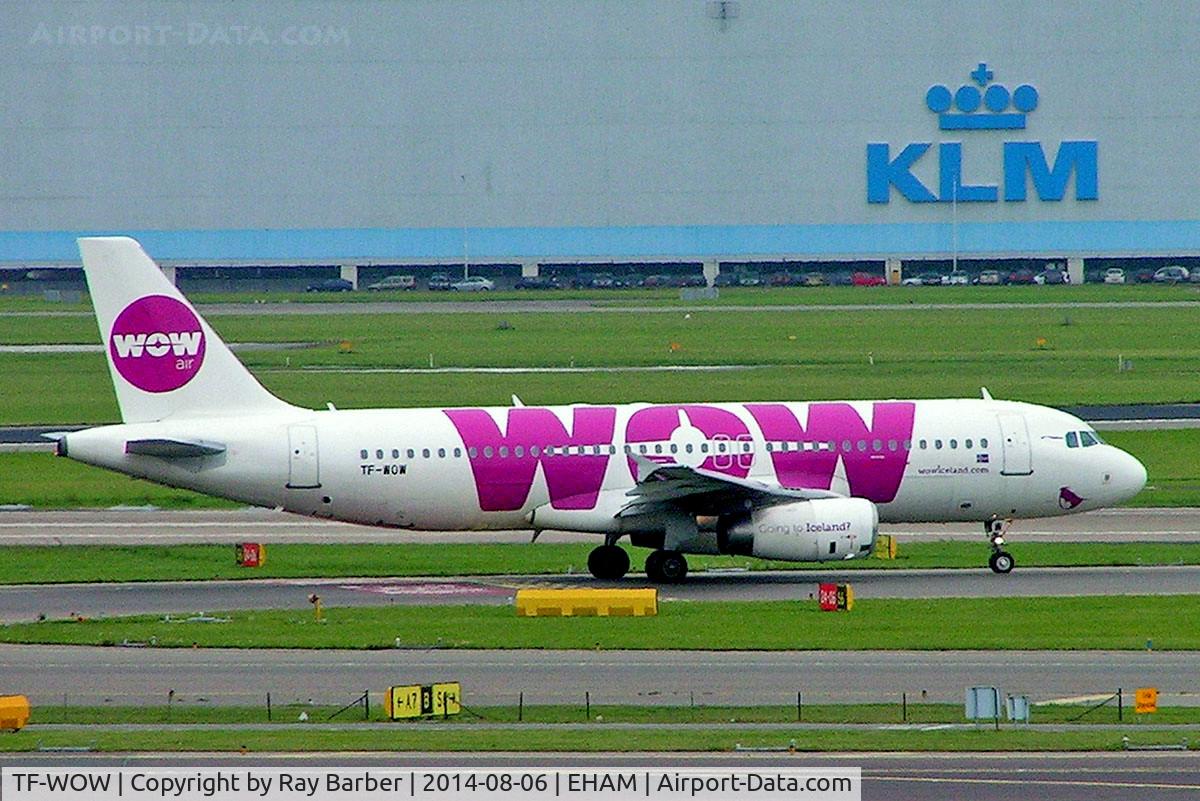 TF-WOW, 2005 Airbus A320-232 C/N 2457, Airbus A320-232 [2457] (WOW Air) Amsterdam-Schiphol~PH 06/08/2014